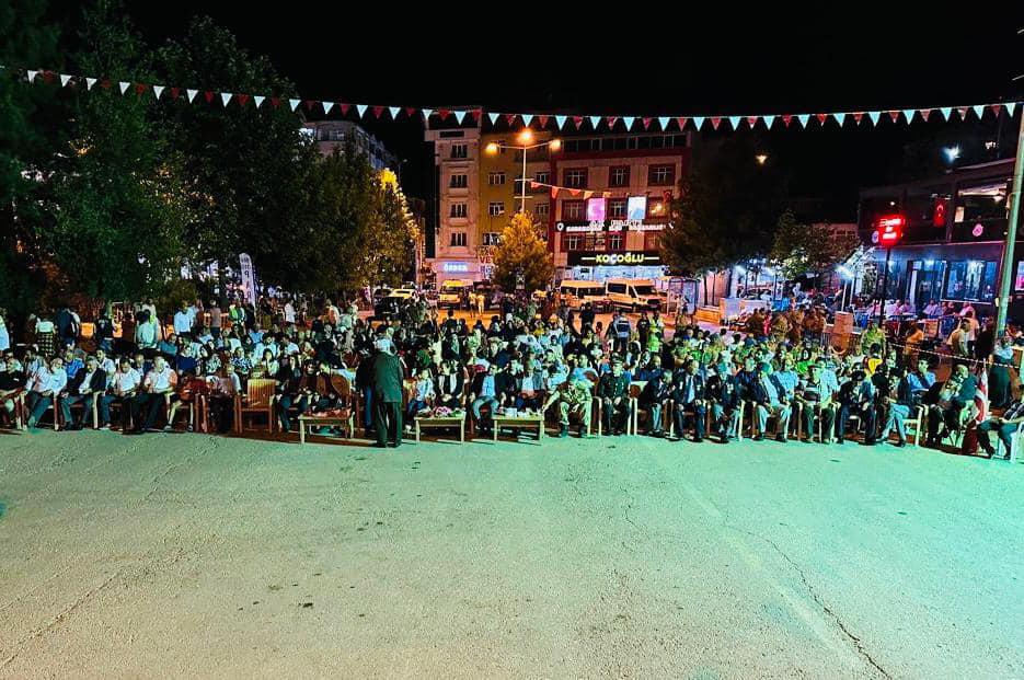 İLÇEMİZDE 15 TEMMUZ DEMOKRASİ VE MİLLİ BİRLİK GÜNÜ SEBEBİYLE BİR DİZİ ANMA PROGRAMI VE ETKİNLİK DÜZENLENDİ